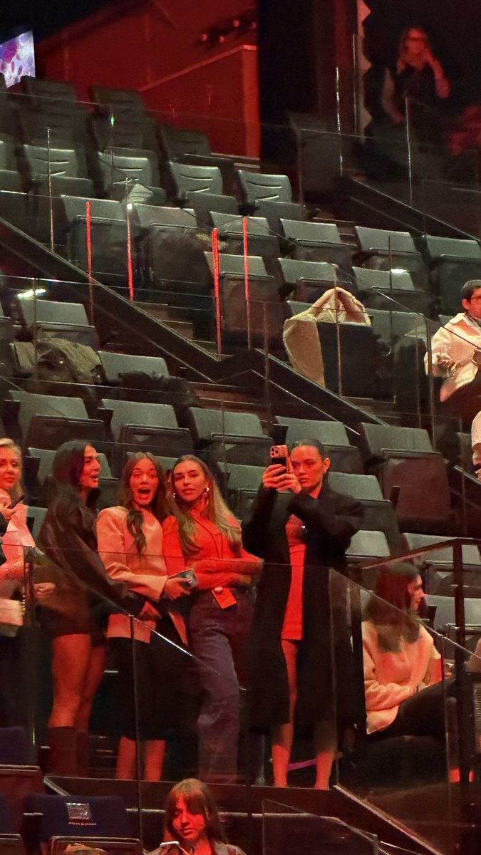 Rømane ×͜× tweet media