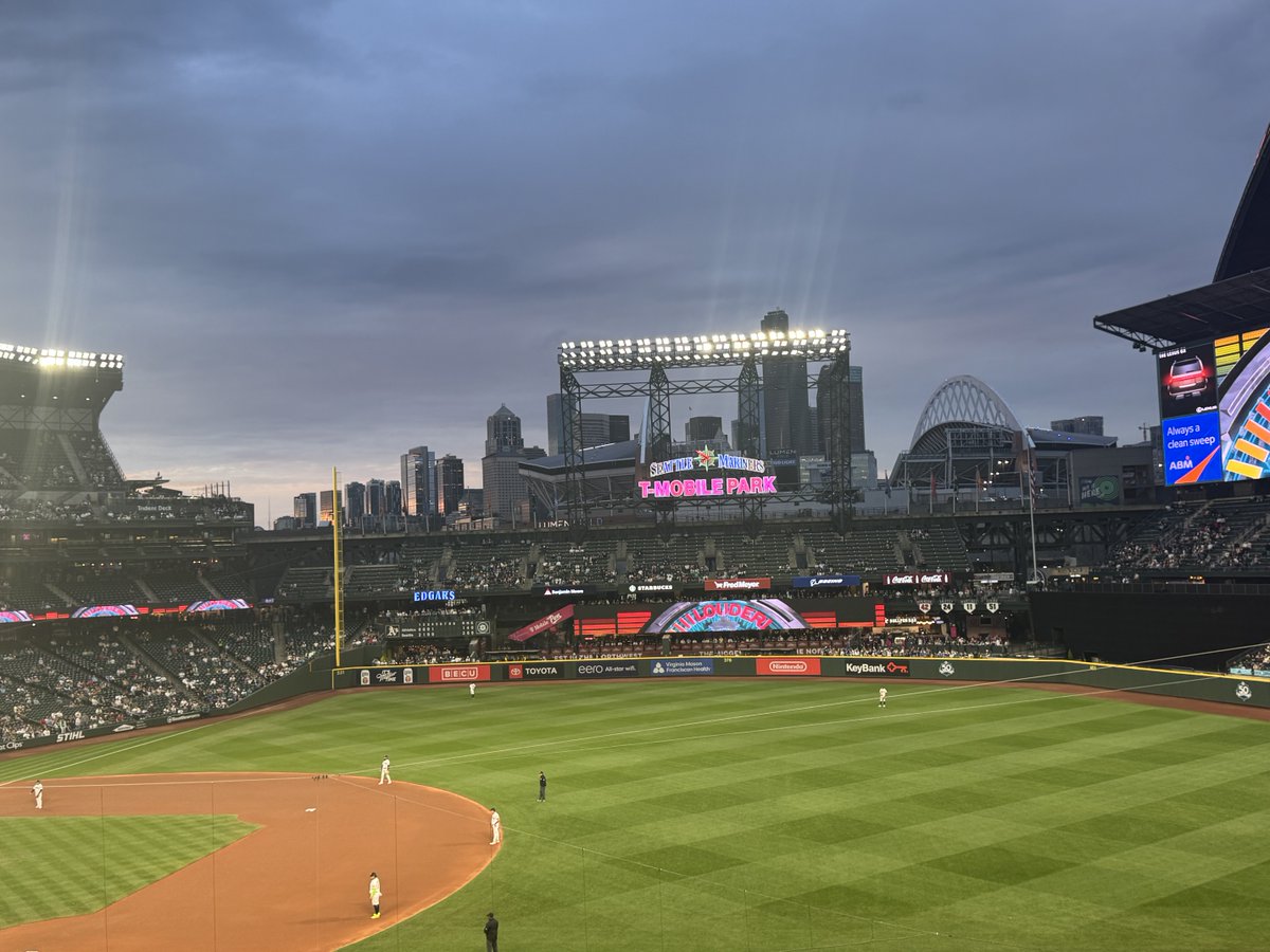 Bernard Smith tweet media