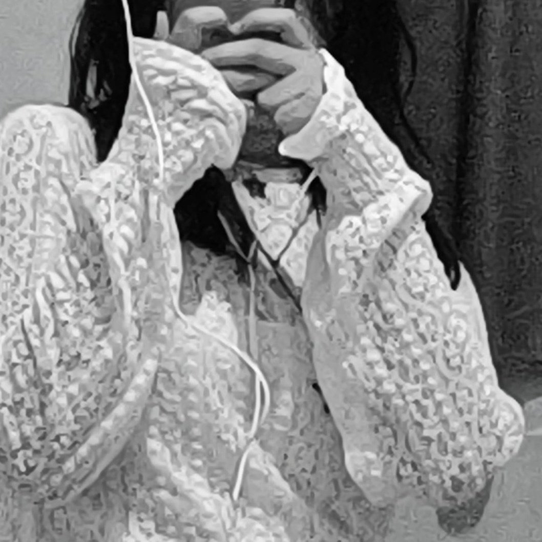 chiellera's tweet photo. got this pwetttyy lace top from thrift shop🥹✨🫶 https://t.co/1EdxNbIdtG