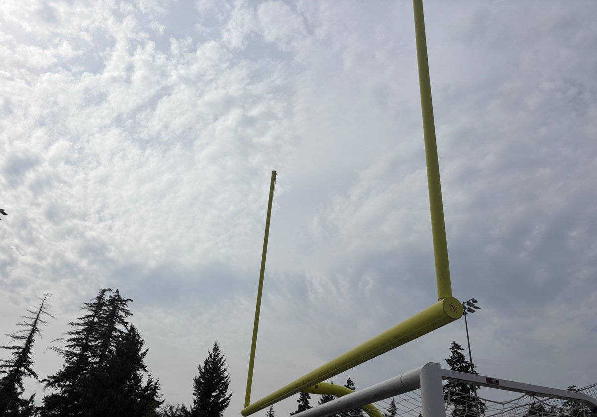 OreHSsports's tweet photo. Newly promoted Tigard head #football coach Will Whitley: “I have a clear vision for where we need to go.” 

@TigerNationFB coach @CoachWhitleyII discusses his perspective and the challenges of his new job: https://t.co/JJsdRxlAza

#opreps https://t.co/mzgI9BK0ep