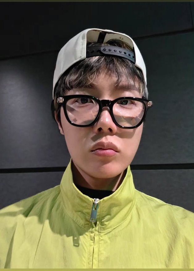 Sey★ | ᵛᵉʳᵃ ᵃ ᵇᵗˢ ღ tweet media