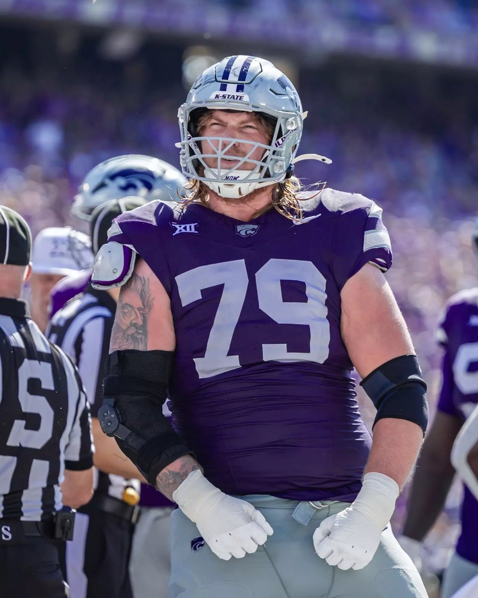 JustinPari4103's tweet image. blessed to receive an offer from kansas state university @CoachTA64 @Coach_Limongi @BWilliams_teach @WHSRecruitFB
