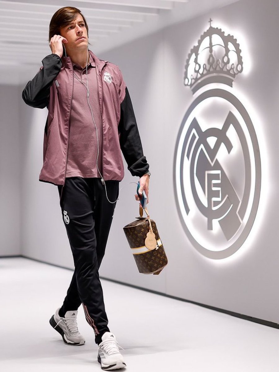 ؏ــﻼء tweet media