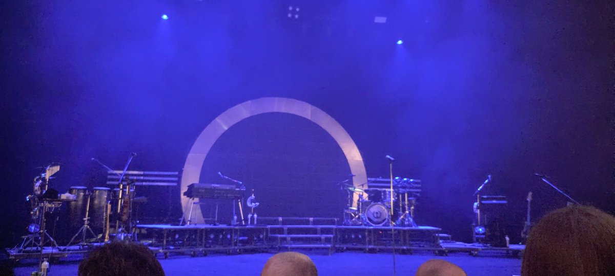 robkamminga's tweet photo. Ready for show #3 @SonMieux

We are !! https://t.co/WpJ5tmbFJZ