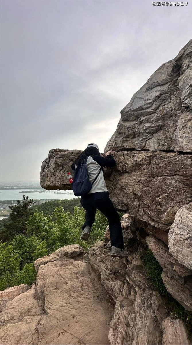 Carlos René Lobos  tweet media