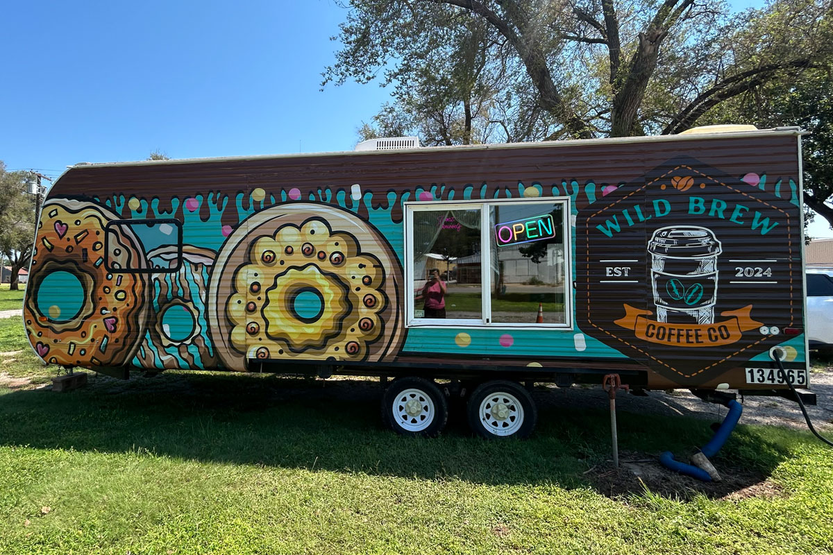 okiefoodtrucks's tweet image. Loaded coffee and bakery trailer for sale in Cherokee, Oklahoma. Comes with everything you need to start selling right away.

Full details, pricing, photo gallery, and contact info available at okiefoodtrucks.com/classifieds/re…

#OkieFoodTrucks #TrailerForSale