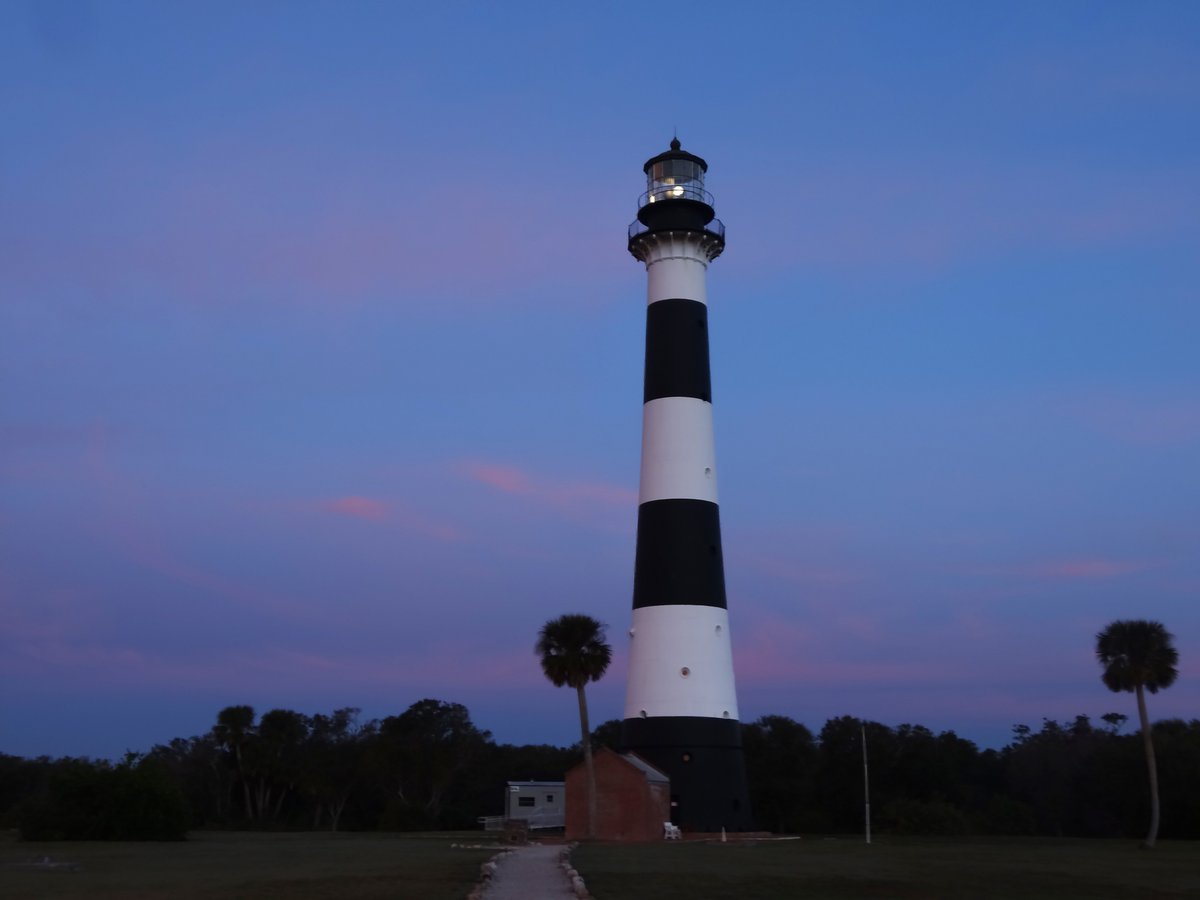 SurfNole's tweet photo. Sunrise over Cape Canaveral – Cape Canaveral Lighthouse – Cape Rockets – A site dedicated to Cape Canaveral Launch sites, the Cape Canaveral Lighthouse and The Kennedy Space Center https://t.co/pj6GOUq4YC https://t.co/i97cORQwdV