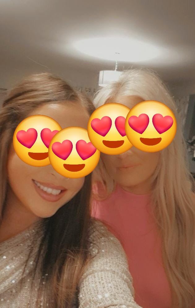 MissAmazingAmy2's tweet photo. Double domme cash meets who's next #irishfindom #findom #buyingcontent @SinAfterDark26 https://t.co/rZdTVcP1bJ