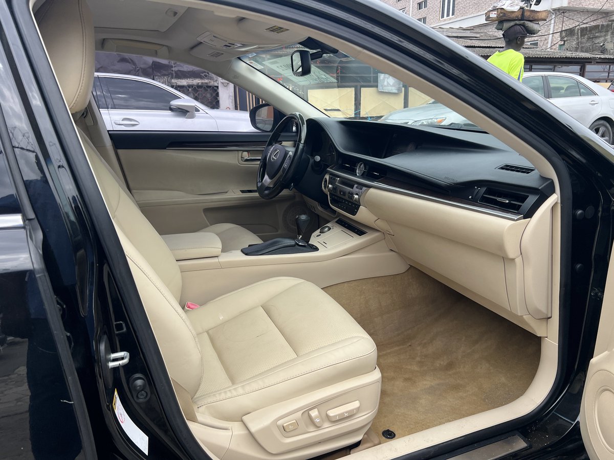 Japh_Automax's tweet photo. Foreign used Lexus ES350 2013 
Accident free
Parking sensors 
Heated and cooled seats
18.5m https://t.co/5j3PoNz1Hp