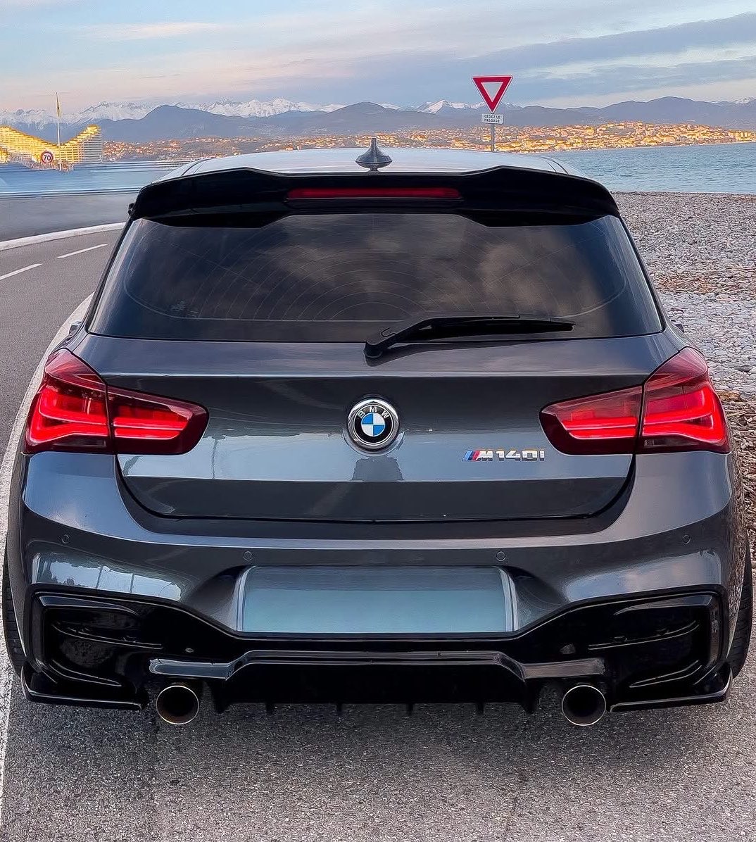 Bra Peter tweet media