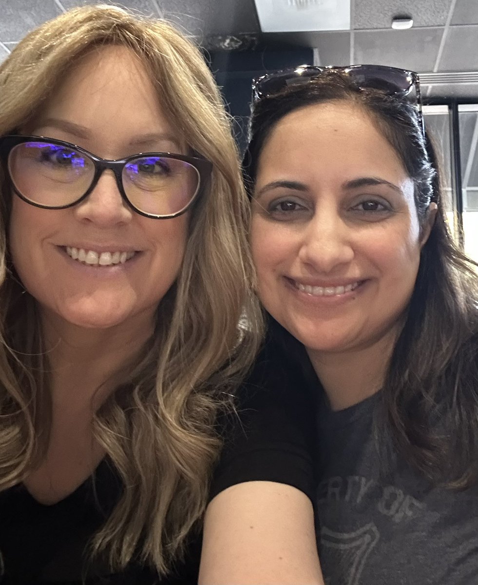 ✨ Emily ✨ tweet media