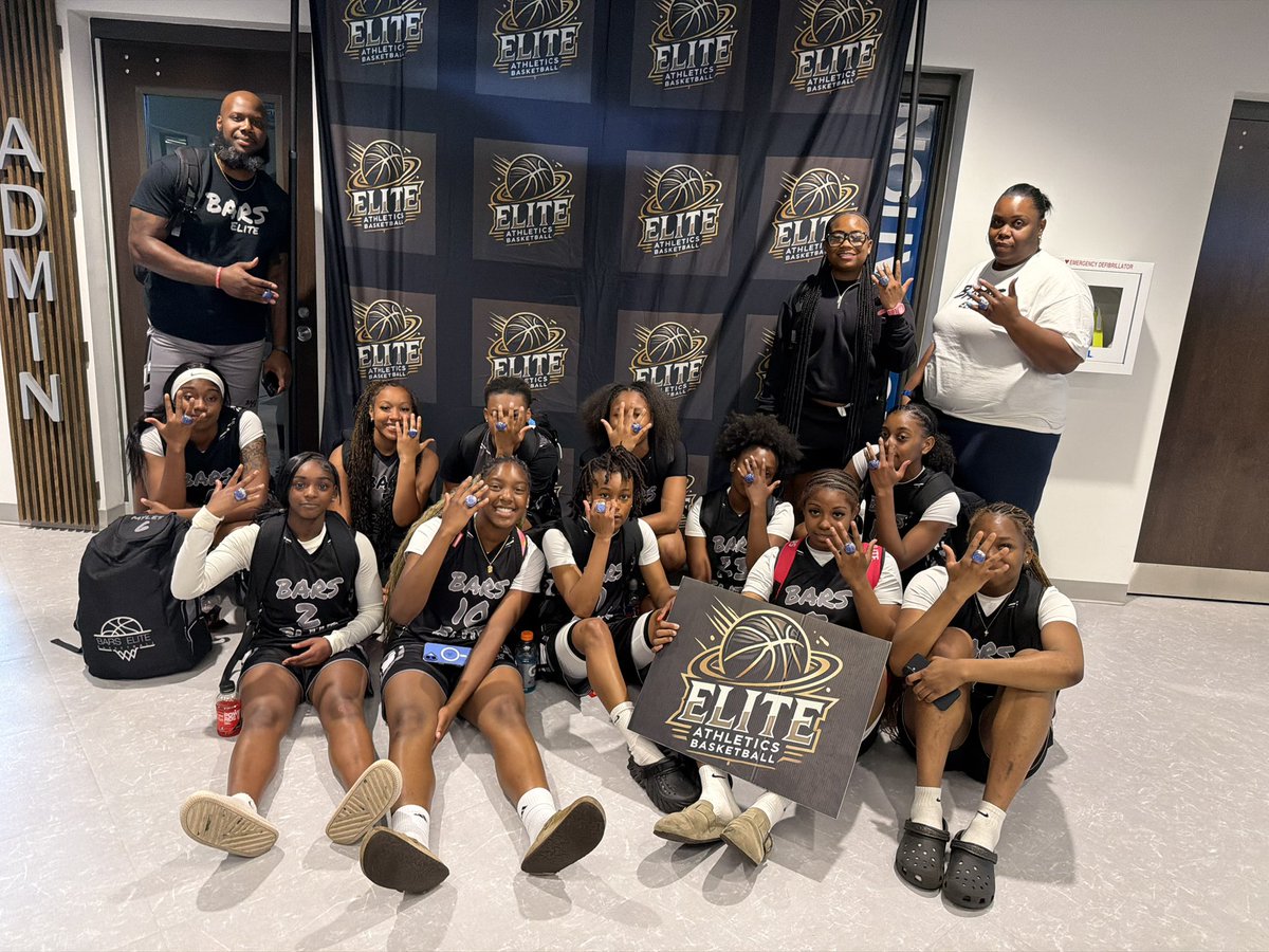 itssmegb_'s tweet photo. @BARSElite_ 🔥⚒️ undefeated weekend in Hoopfest in the Wiregrass ! @BARS_workouts @Babylebron__ https://t.co/NlZh3qYrGM
