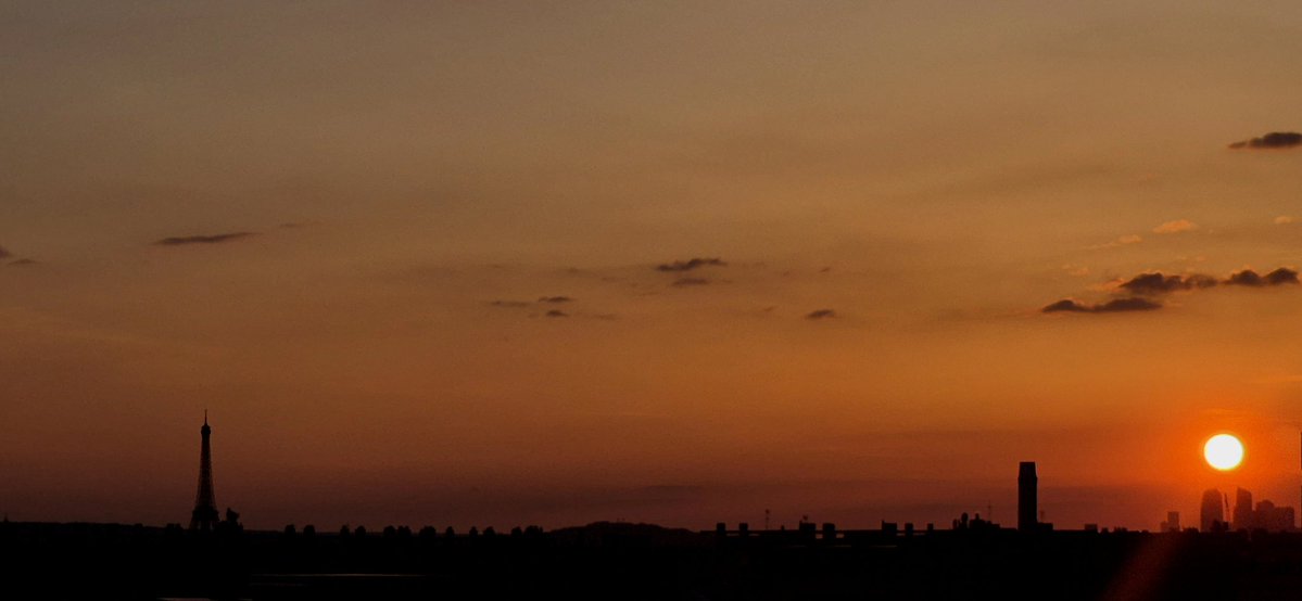 CorentinSellin's tweet image. Soir tranquille à #Paris
#nofilter