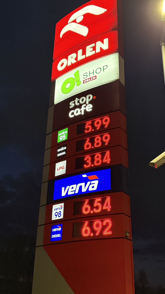 Cezary Tomczyk tweet media