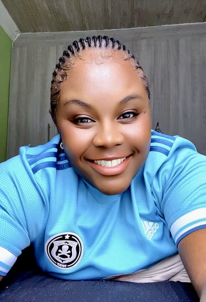 NyandanoRa85538's tweet photo. It’s raining 🌧️ this side 
Goodnight 😘 https://t.co/3YcXCB9CIo