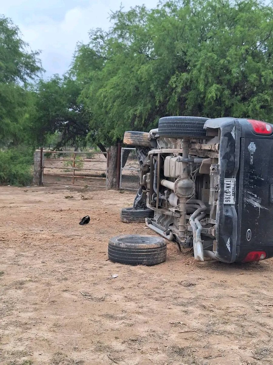 PorvenirMx's tweet image. 🚨#SEGURIDAD| Un hombre perdió la vida en un hospital de Doctor Arroyo después de haberse volcado la tarde del lunes sobre un tramo carretero de dicha localidad.