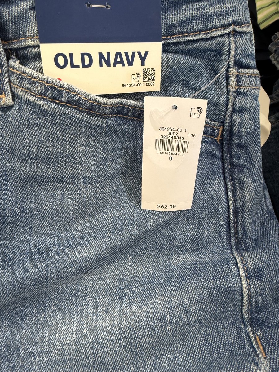 Caitlin Francis tweet media