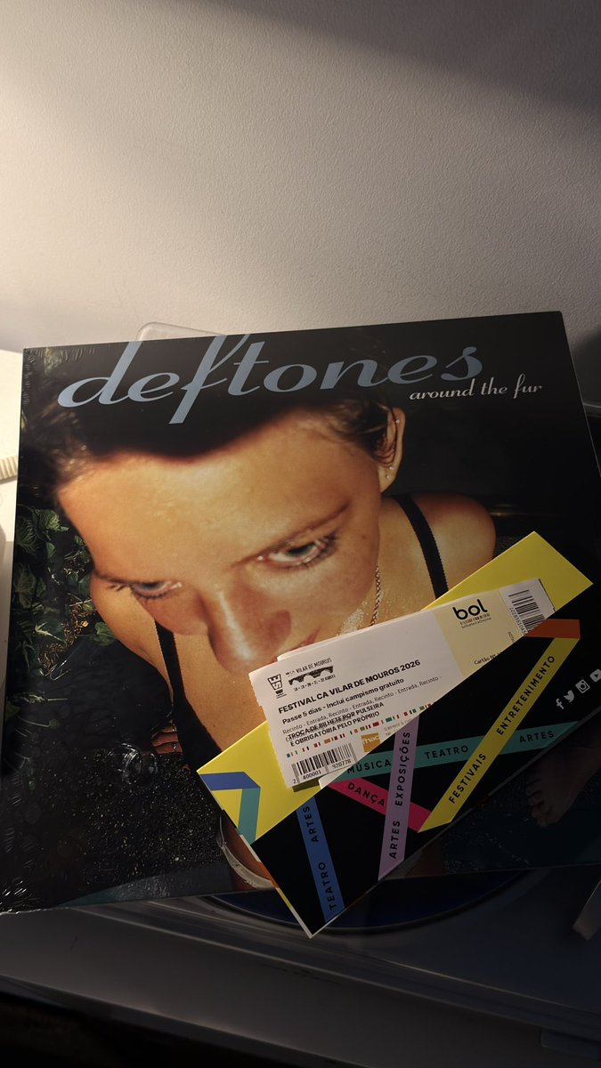 Alexandra tweet media