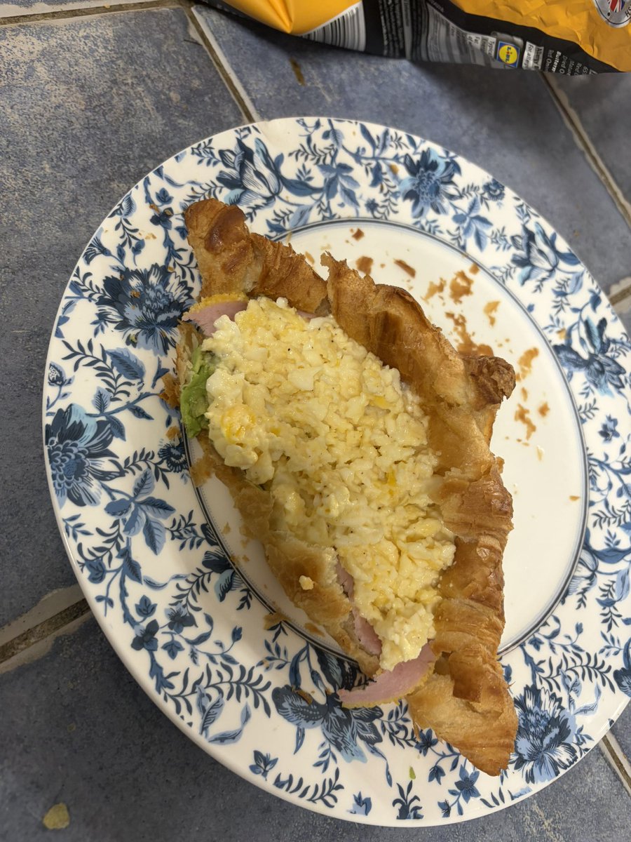 mango 🪼 tweet media