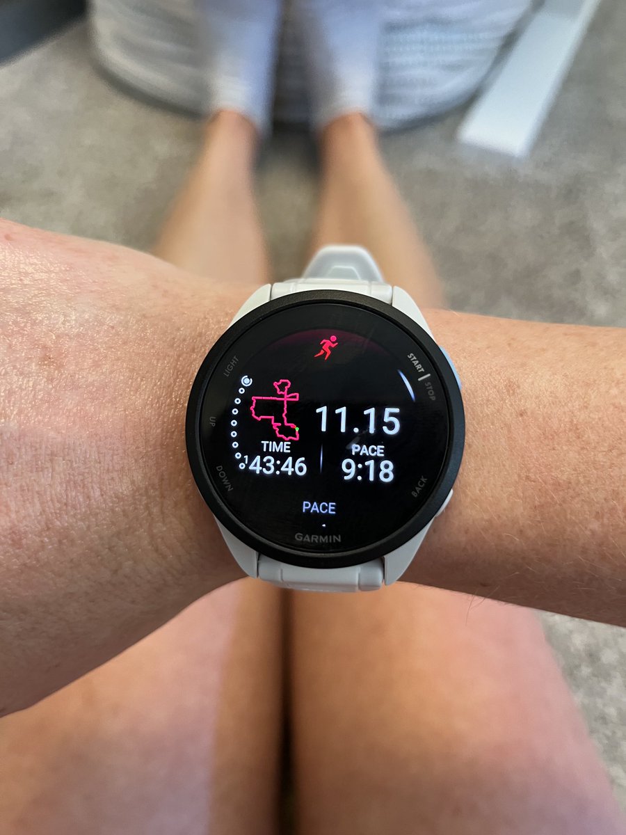 LindsayIRL's tweet image. I’m at the point in training where I mindlessly say things like, “No long run this week, just a quick 11-miler.”

And fully aware how ridiculous &amp;amp; eye-rolling I sound 😀

#marathontraining #running #workout #wellness #fitness #exercise #healthyhabits #gratitude