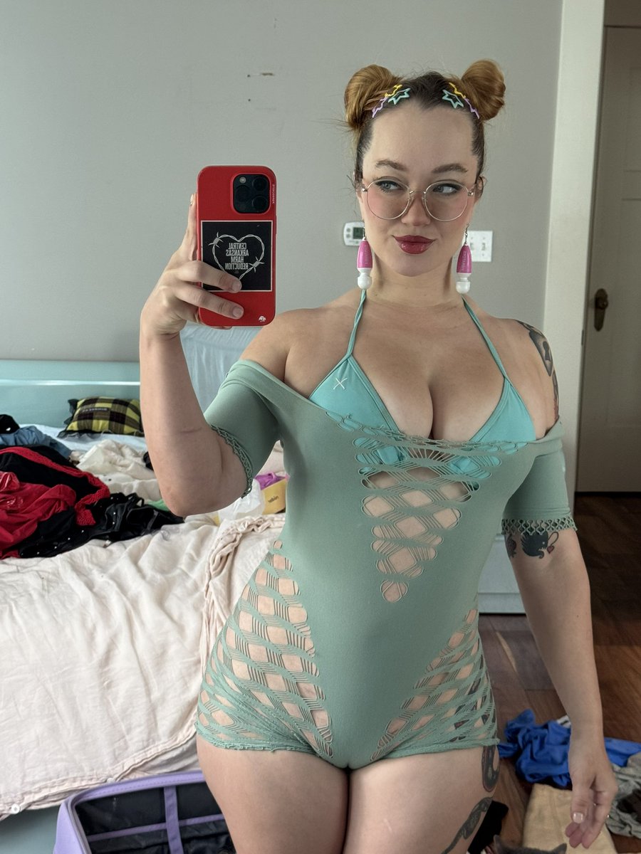 sluttt25's tweet photo. Horny and ready to bright your day #Markets #fyp #viral #slut #missionary #orgasm #eyecontact #pov #brunette #wetpussy #bbcaddict #nsfw #pussyeating https://t.co/fmjfBqphuC