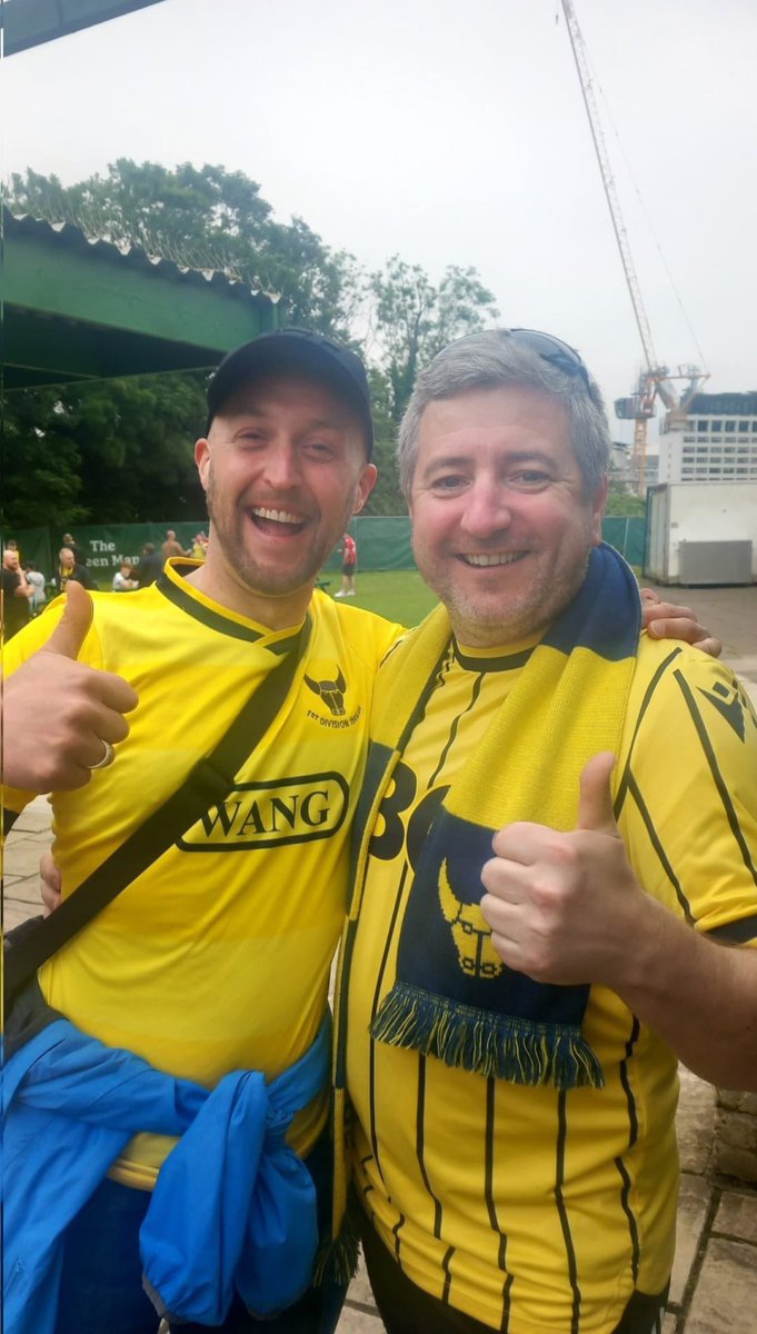 Chris Barrett-Harpum ( OX2 Yellow’s ⚽️🐂💛💙 ) tweet media