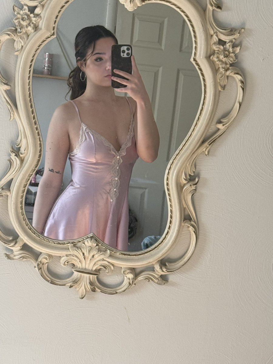 princess liz tweet media