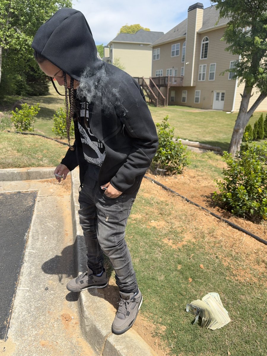 jayhaviin_'s tweet photo. I’m back🎫 https://t.co/TlyRbkTWqn
