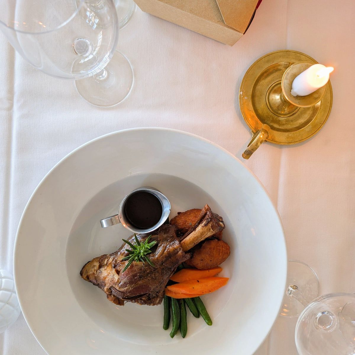 OldSurrey's tweet photo. Another Wednesday, another delicious takeaway

✷ Apr 22 Special ✷
Lamb Shankslowly braised in a red wine demi-glaze with seasonal vegetables and roasted potatoes 

⌇

Ready-to-eat. Order by 5p Tue for pickup on Wed b/t 5p-6p
🔗 https://t.co/VBeDWVjBsE https://t.co/kQM3vCKVYf