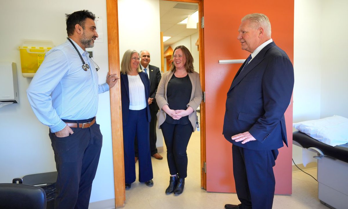 PQCHC's tweet image. Yesterday, we welcomed Premier Doug Ford, along with MPP George Darouze and Scott Phelan from the Premier’s Office. 

The visit provided an important opportunity to highlight how community‑based primary care supports patients and strengthens the broader health system.
#Ontario