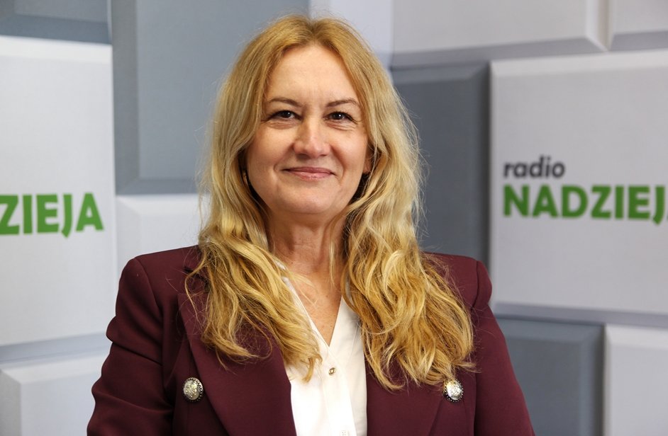 Audycja z cyklu "W pułapce nałogów". radionadzieja.pl/w-pulapce-nalo…