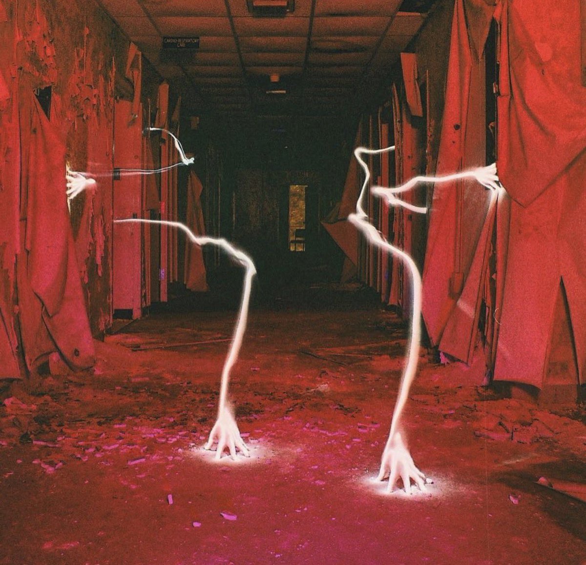 Sumerianduh's tweet image. As a kid, I thought I was afraid of the dark. Later I realized I wasn’t scared of darkness, I was scared of how free I felt. #lightpainting #lightart #longexposure #night #photography