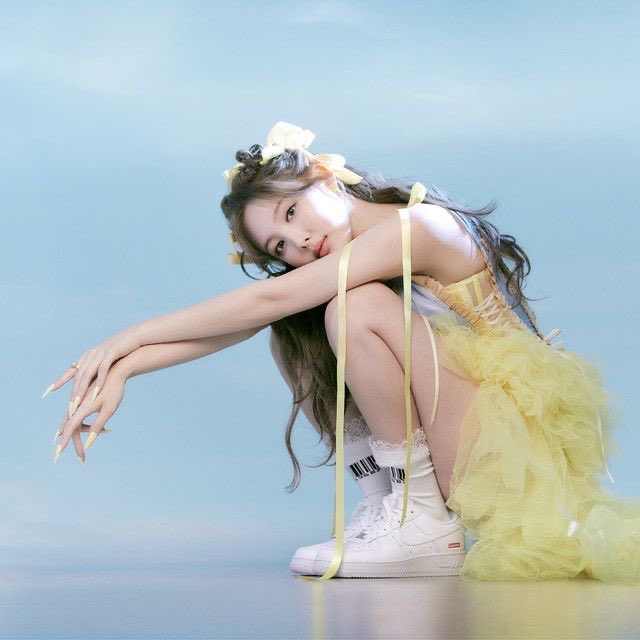 “Moonlit Floor (Kiss Me)” (416.8M) has just surpassed “Pop!” (416.2M) by Nayeon, becoming the 14th most-streamed K-pop female soloist song.