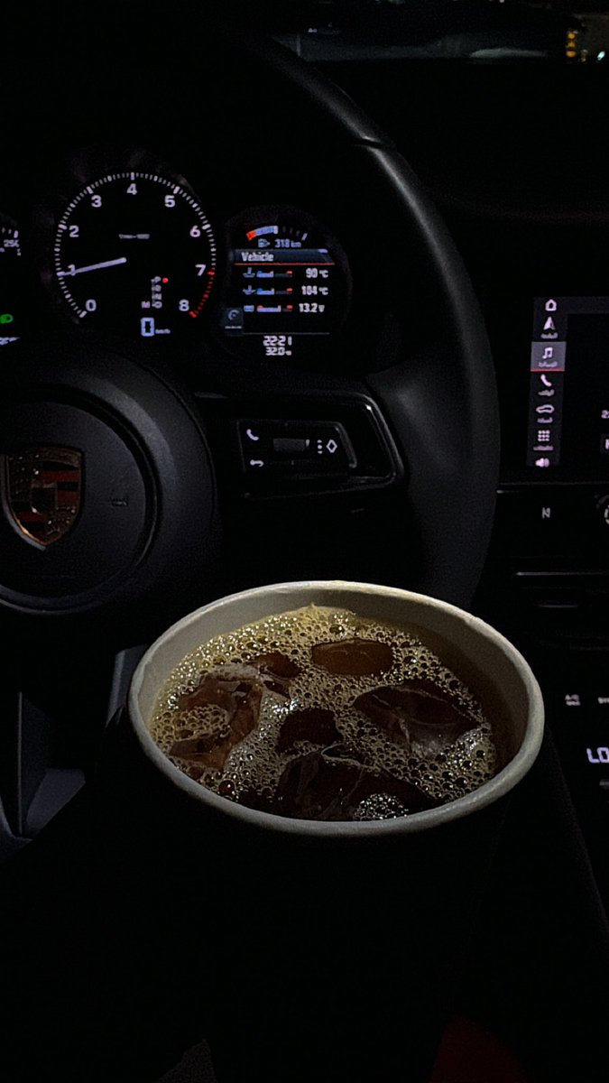 يا مرحبا باللي مر حُبه و أحياني
ياواحدٍ ماكنه الا ضلعٍ من ضلوعي .❤️