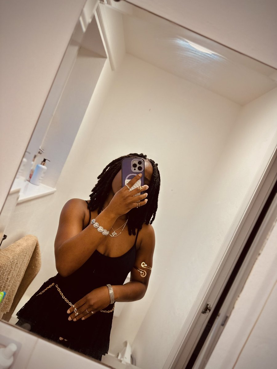 Maryjane 🌺✍️✨ tweet media