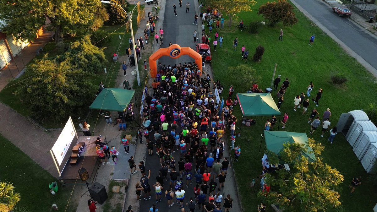 claucelo1's tweet photo. Así se festejaron los 8 años de “RUNNING PROGRESO”, en familia, con vecinos y amigos de nuestra localidad, gracias por participar✨

#MunicipioProgreso https://t.co/ySX05h0C8W