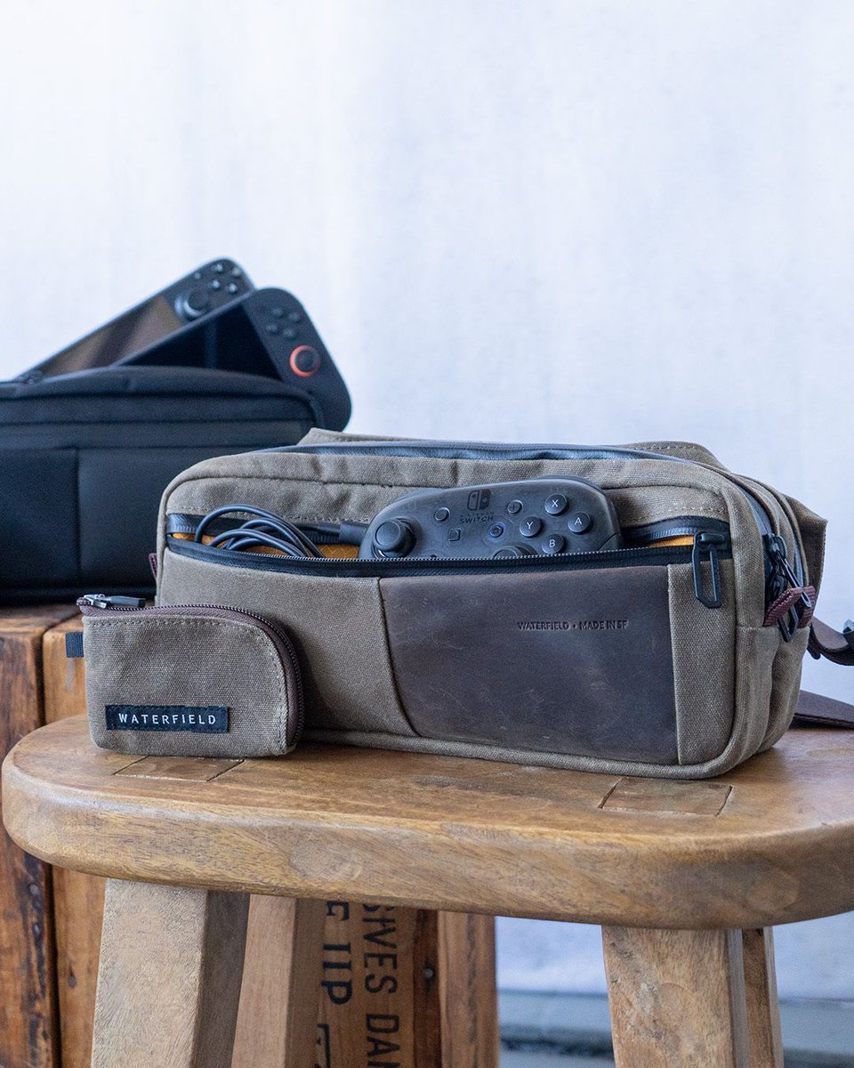 SFBags's tweet image. New! VERSUS GAMING SLING, your go-to sling for carrying two #gaming #handhelds, or one plus all your accessories and daily necessities. Or a combo! #flexible!  In a pinch, remove the strap and use it as a gaming travel case. #giftwithpurchase through 4/26
#madeinusa
🔗 in comment