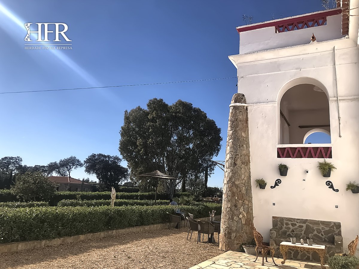 HerdadeFozdaRep's tweet image. Explore the Alentejo Countryside deLuxe 

Herdade Foz da Represa 
Experience the best Local Flavours

Wines and more

Book this Luxury Experience ?
HerdadeFozDaRepresa.com 

#Mértola #Wine