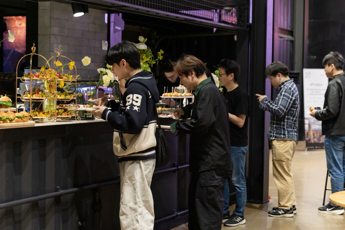 solsticefi's tweet photo. Had a great event in Korea with all our friends and community.

Big things ahead. 👀 https://t.co/kvVWrDSoXz