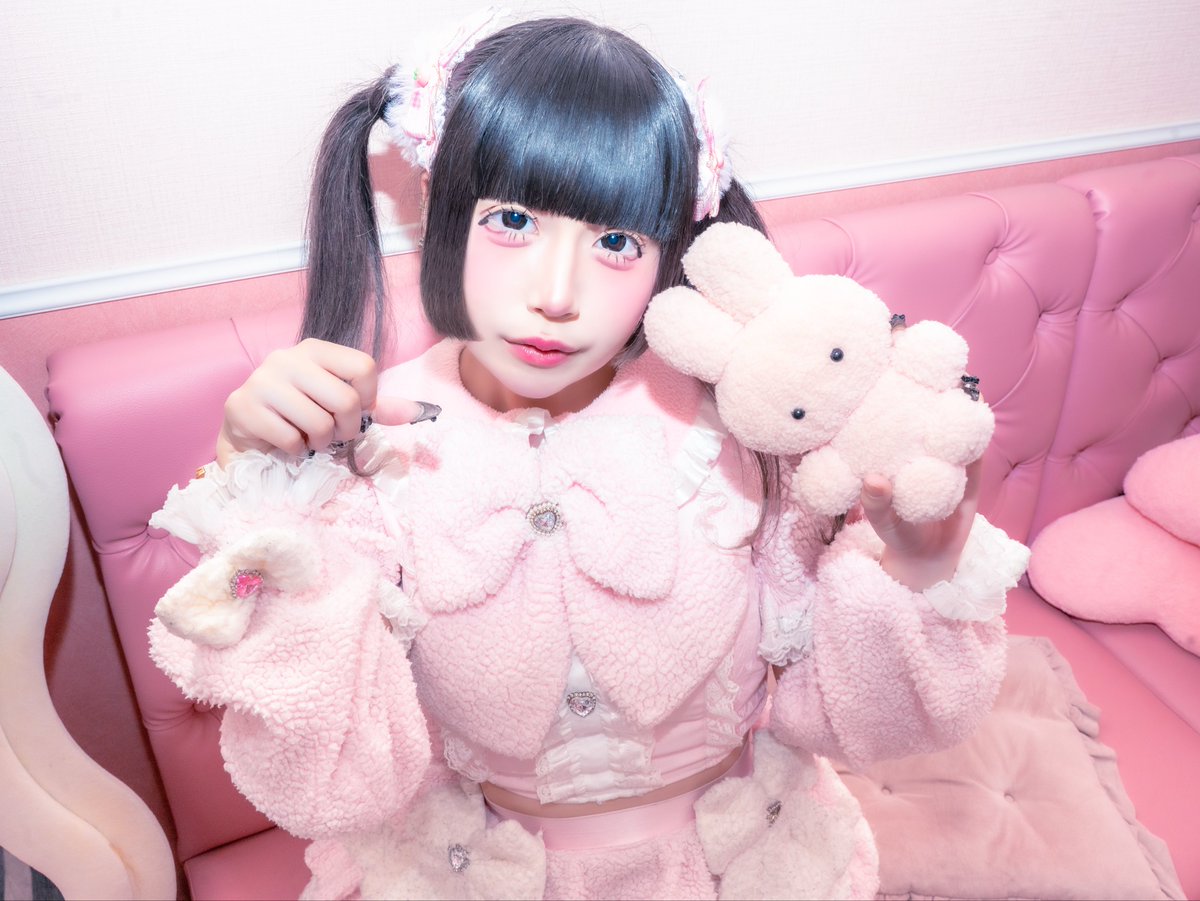 UOXOUmute's tweet photo. 💒🎀┈┈┈┈┈┈┈┈┈┈🍥

       かぐらちやんお誕生日

🍥┈┈┈┈┈┈┈┈┈┈🎀💒

꒰ @kagunya_mute ꒱

O4.22🎂
かぐら お誕生日おめでとう♡

#眠夢兎 https://t.co/jbEKtVXga0