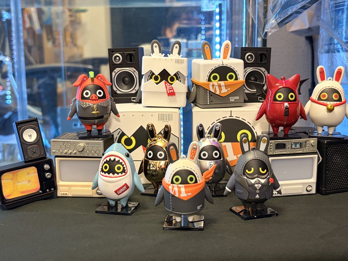 ボンプキーホルダーフィギュア第二弾届いた！
ボンプが一気に6体も増えて戦隊モノみたいになってきた笑