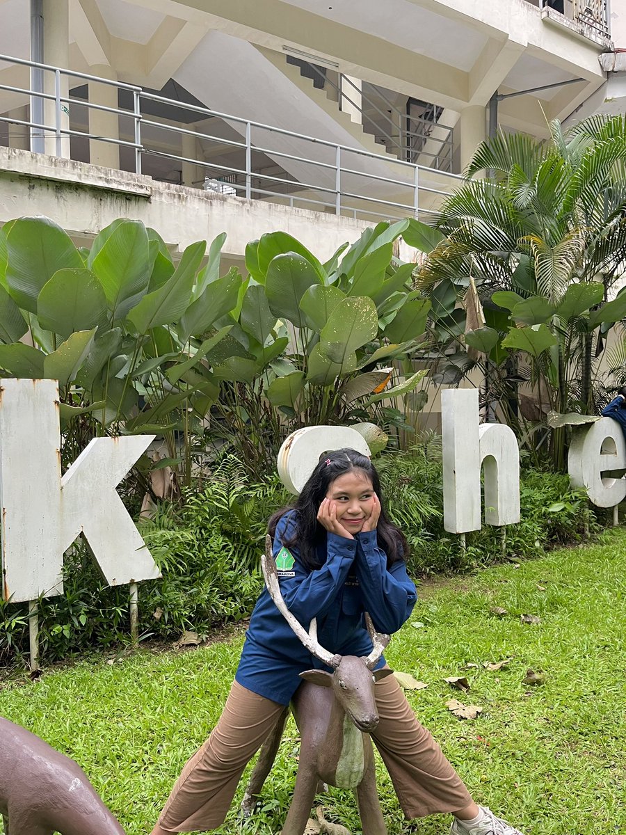 dinduythekid's tweet photo. photoshoot dengan seragam hima yg ku cinta💙 https://t.co/NStqgeUrT6