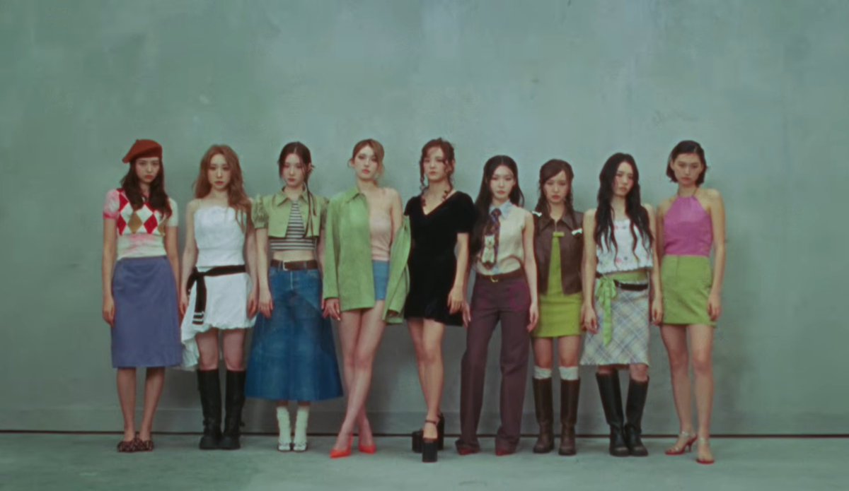 chungha pics! tweet media