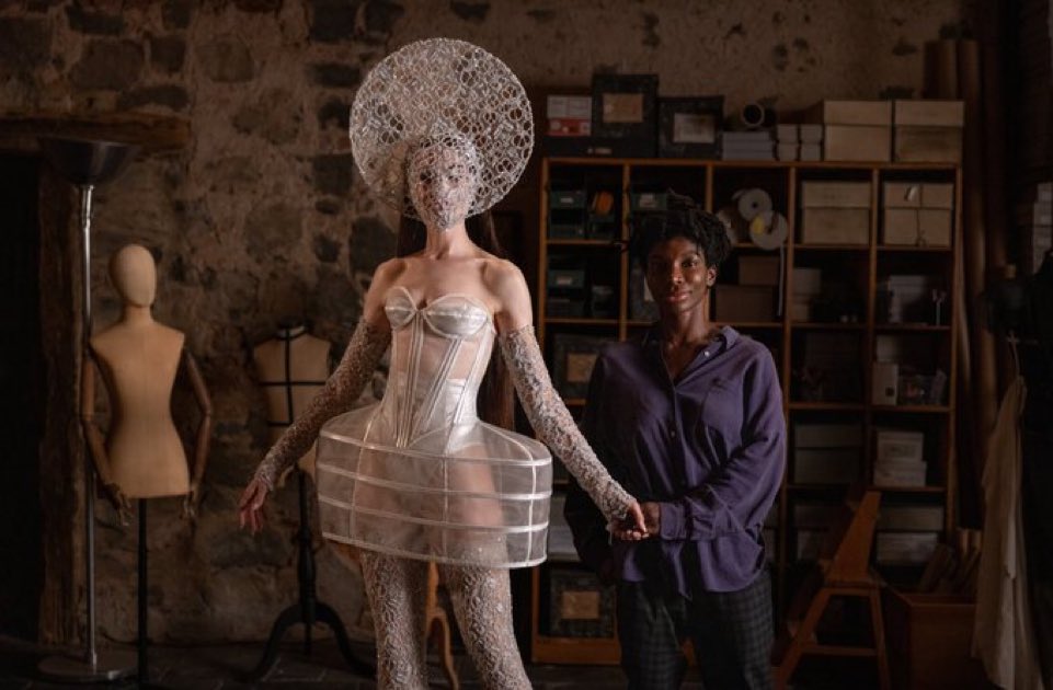 artist lesbian and her girlfriend muse