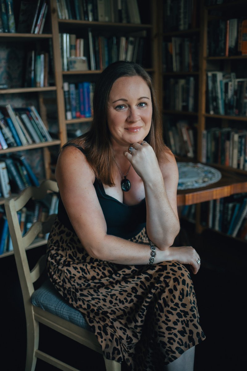 MBHenry1985's tweet image. New author shots! What do we think?! 😃

#WritingCommunity #writerslife #newpics