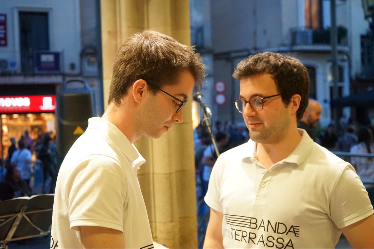 oriolboada's tweet photo. La barreja de nervis i il·lusió van fer encara més especial la tarda de dissabte.  

Em sento molt afortunat de formar part de tot aquest sarau i d'estar envoltat de gent amb tantíssim talent i vocació.

Visca la música i la cultura popular! https://t.co/WLrqvgqhVD