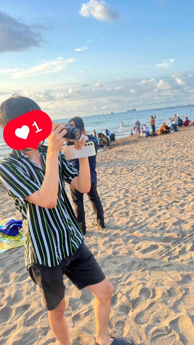 darwinnie_'s tweet photo. mau jadi fotografer certitanya https://t.co/ZhUuWcF8bb