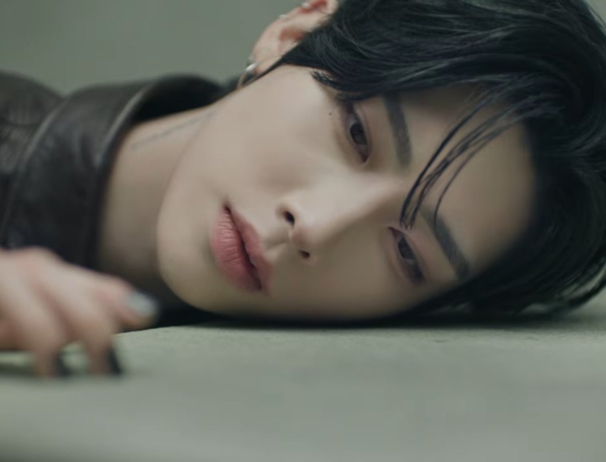 rae (slow) tweet media