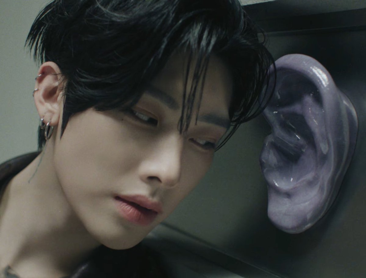 rae (slow) tweet media