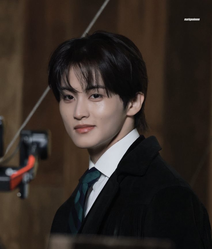 —náyi tweet media